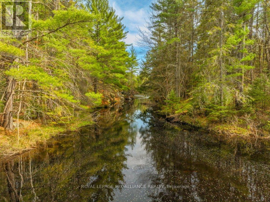 1058 Jacques Bay Road, Addington Highlands, Ontario  K0H 1K0 - Photo 3 - X12155339