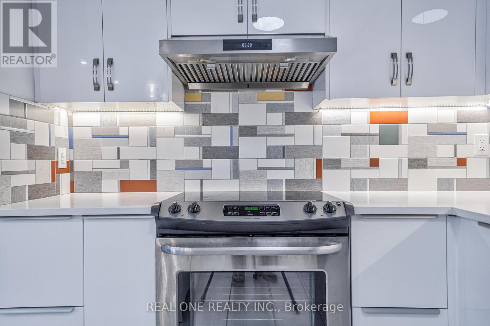 3073 George Savage Avenue, Oakville (Go Glenorchy), Ontario  L6M 0Y9 - Photo 5 - W12590136