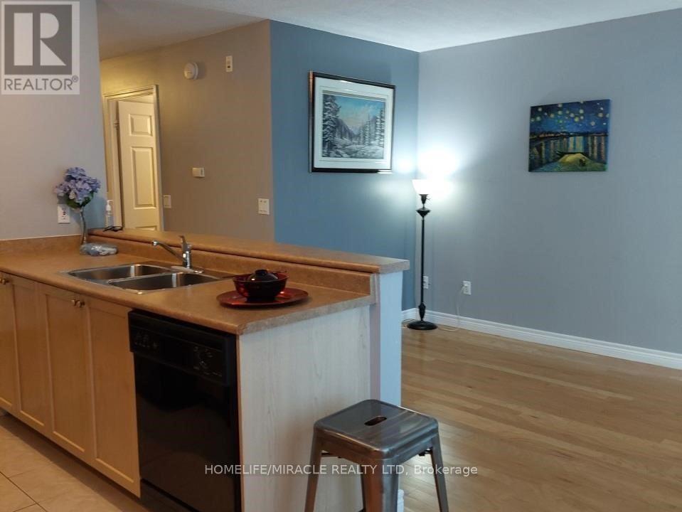 116 - 25 Via Rosedale Way, Brampton (Sandringham-Wellington), Ontario  L6R 3J8 - Photo 4 - W12590140