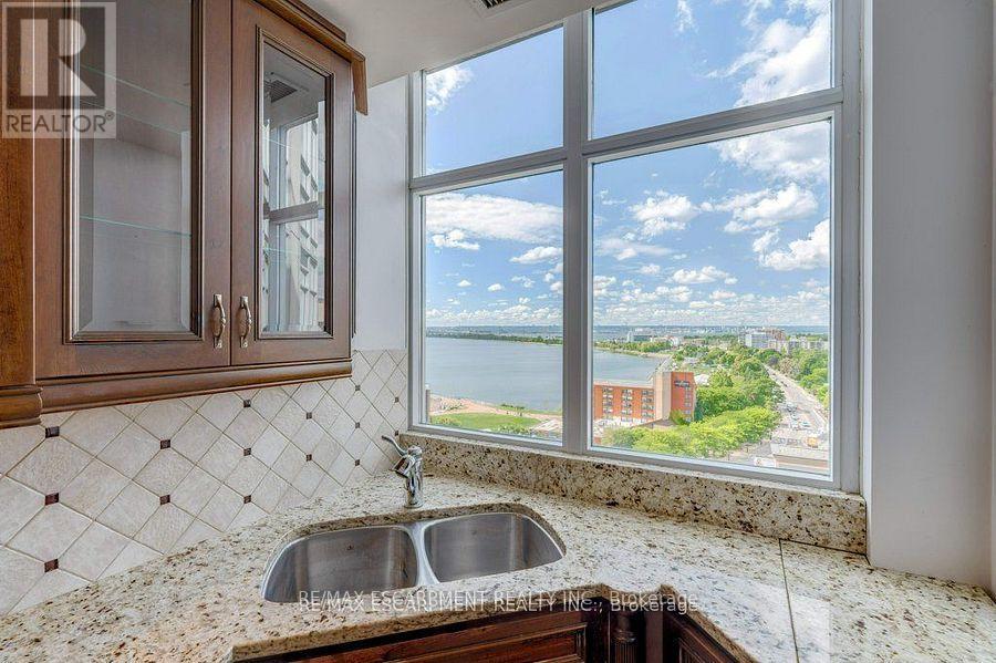 1303 - 360 Pearl Street, Burlington (Brant), Ontario  L7R 1E1 - Photo 18 - W12590160