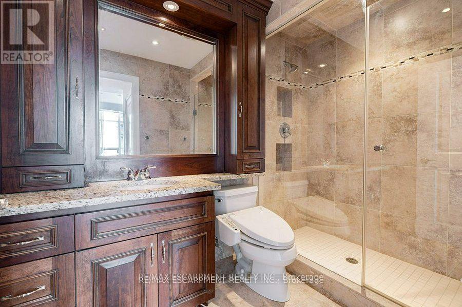 1303 - 360 Pearl Street, Burlington (Brant), Ontario  L7R 1E1 - Photo 25 - W12590160