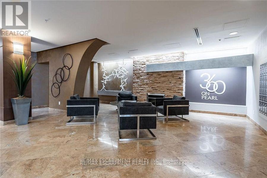 1303 - 360 Pearl Street, Burlington (Brant), Ontario  L7R 1E1 - Photo 4 - W12590160