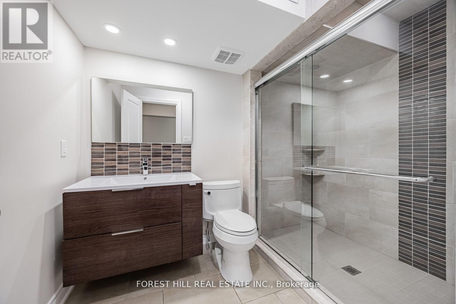 231 Butterfly Lane, Oakville (Br Bronte), Ontario  L6L 6V4 - Photo 38 - W12590164