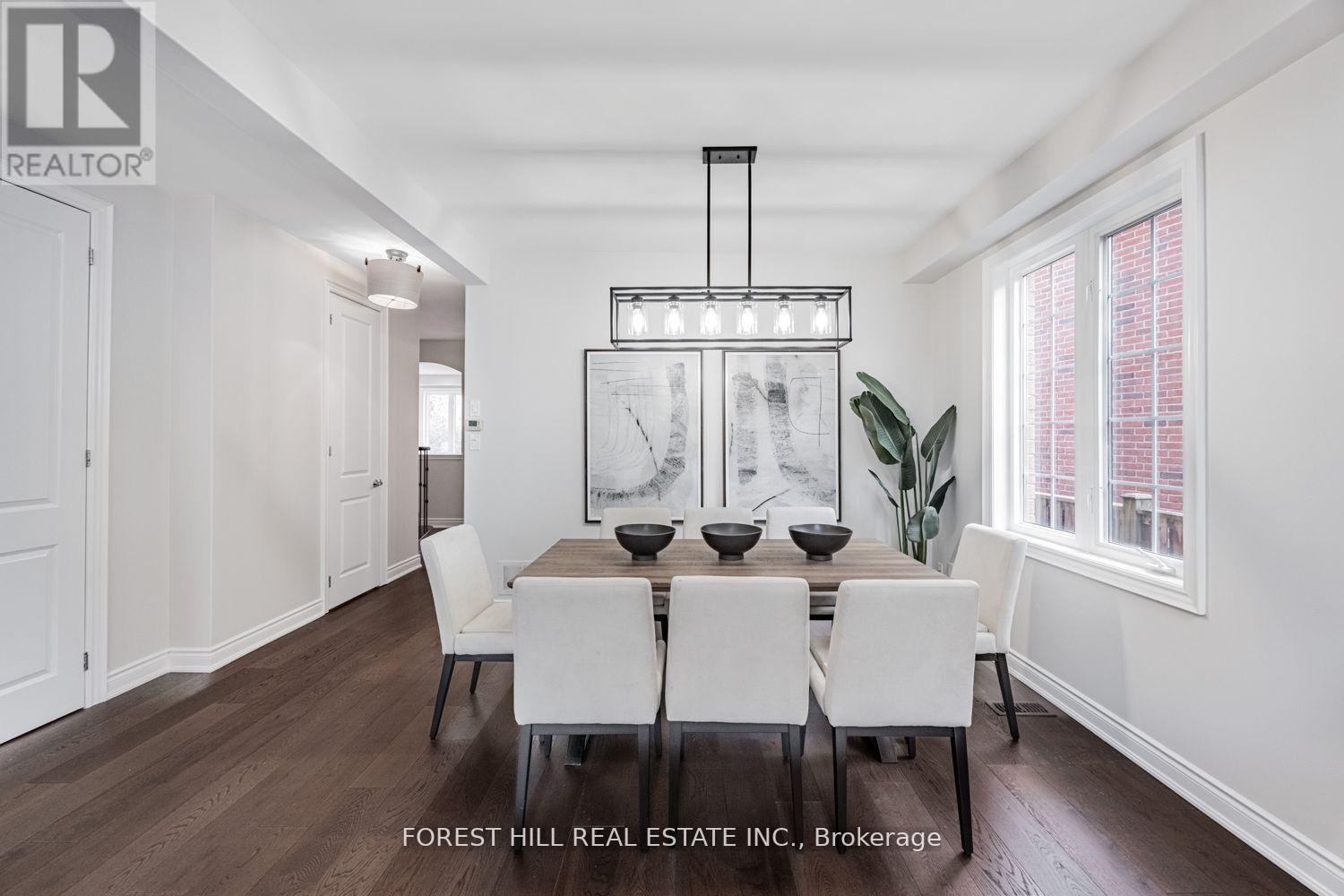 231 Butterfly Lane, Oakville (Br Bronte), Ontario  L6L 6V4 - Photo 9 - W12590164