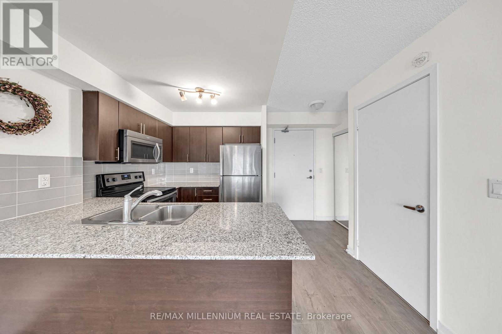 908 - 1410 Dupont Street, Toronto (Dovercourt-Wallace Emerson-Junction), Ontario  M6H 0B6 - Photo 17 - W12590176