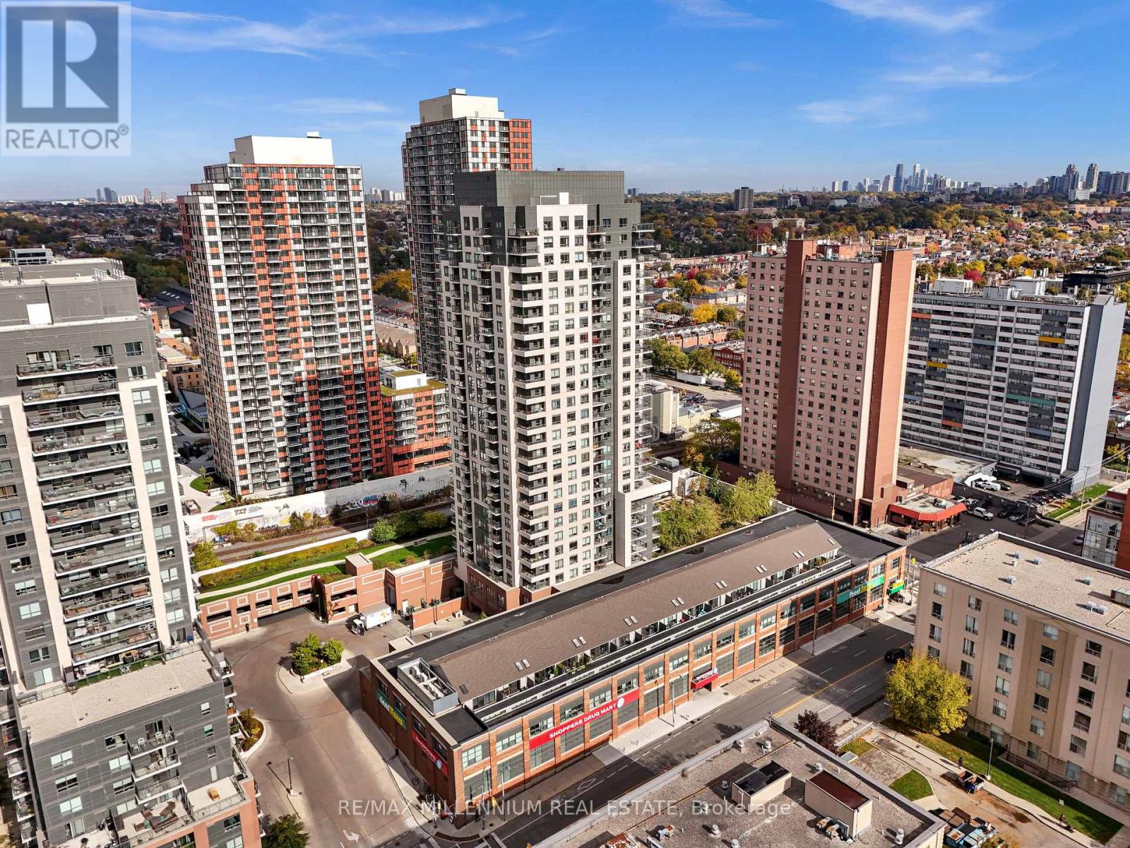 908 - 1410 Dupont Street, Toronto (Dovercourt-Wallace Emerson-Junction), Ontario  M6H 0B6 - Photo 8 - W12590176