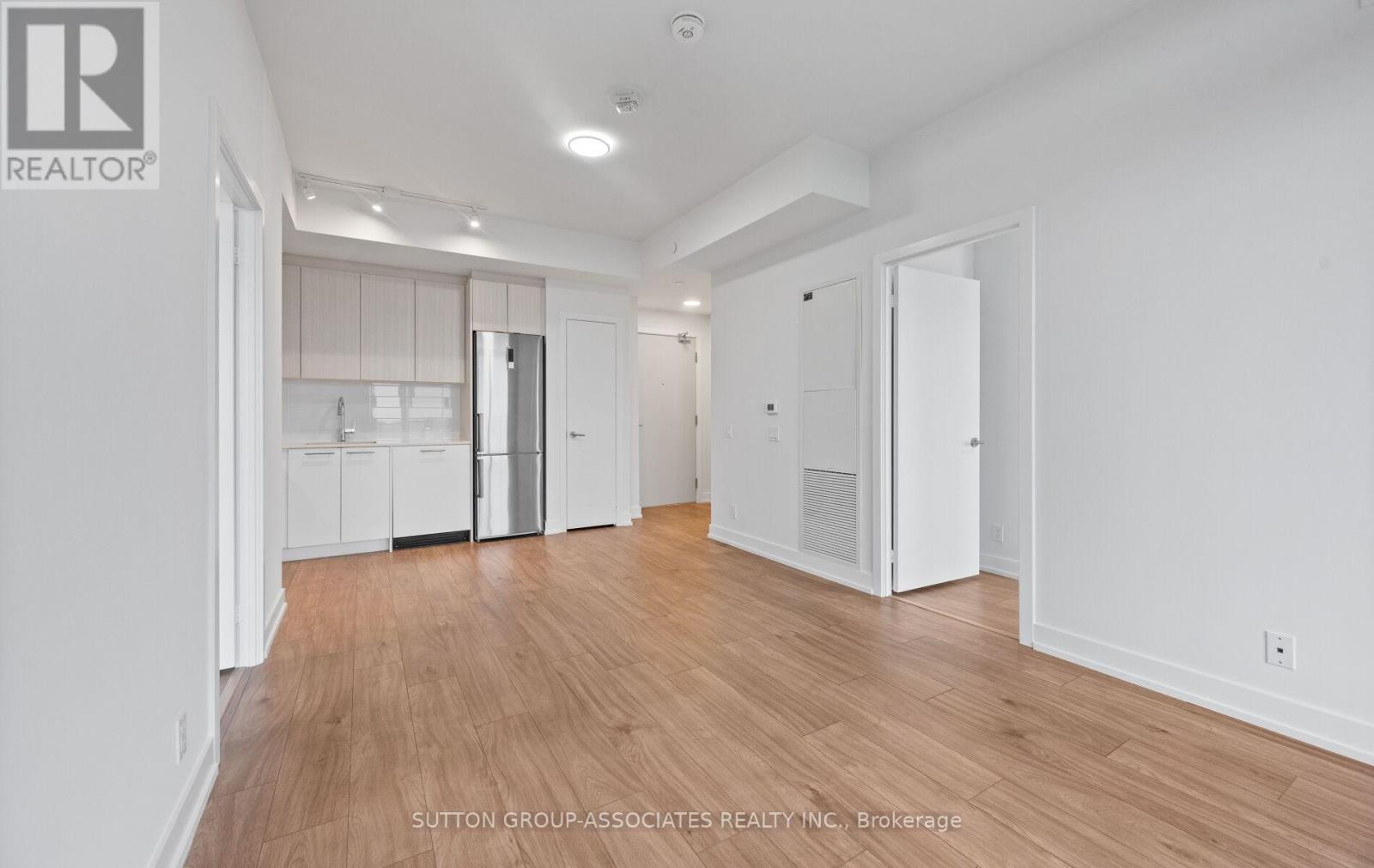 1007 - 215 Veterans Drive, Brampton (Northwest Brampton), Ontario  L7A 0B6 - Photo 11 - W12590196