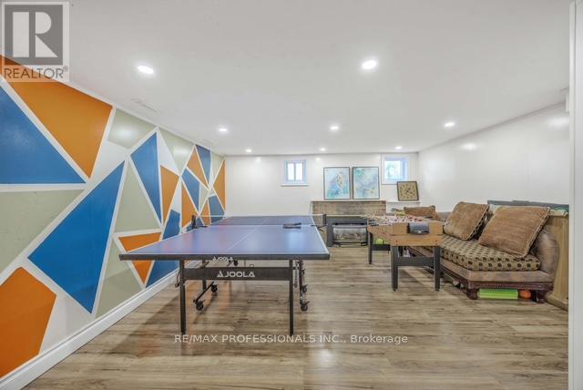 109 Botfield Avenue, Toronto, Ontario  M9B 4E6 - Photo 19 - W12590210