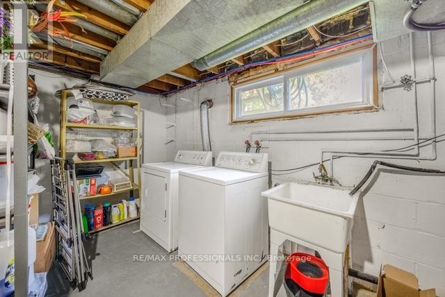 109 Botfield Avenue, Toronto, Ontario  M9B 4E6 - Photo 22 - W12590210