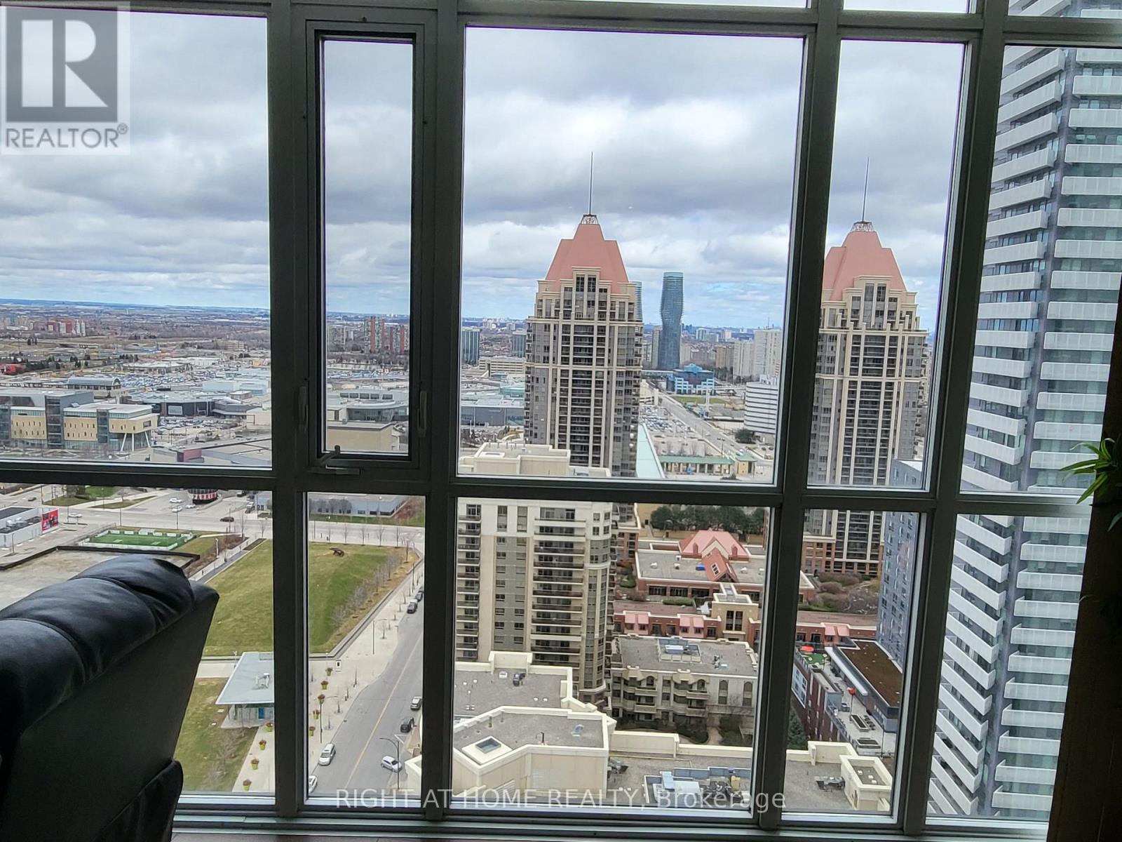 2701 - 4099 Brickstone Mews E, Mississauga (Creditview), Ontario  L5R 0G2 - Photo 6 - W12590222