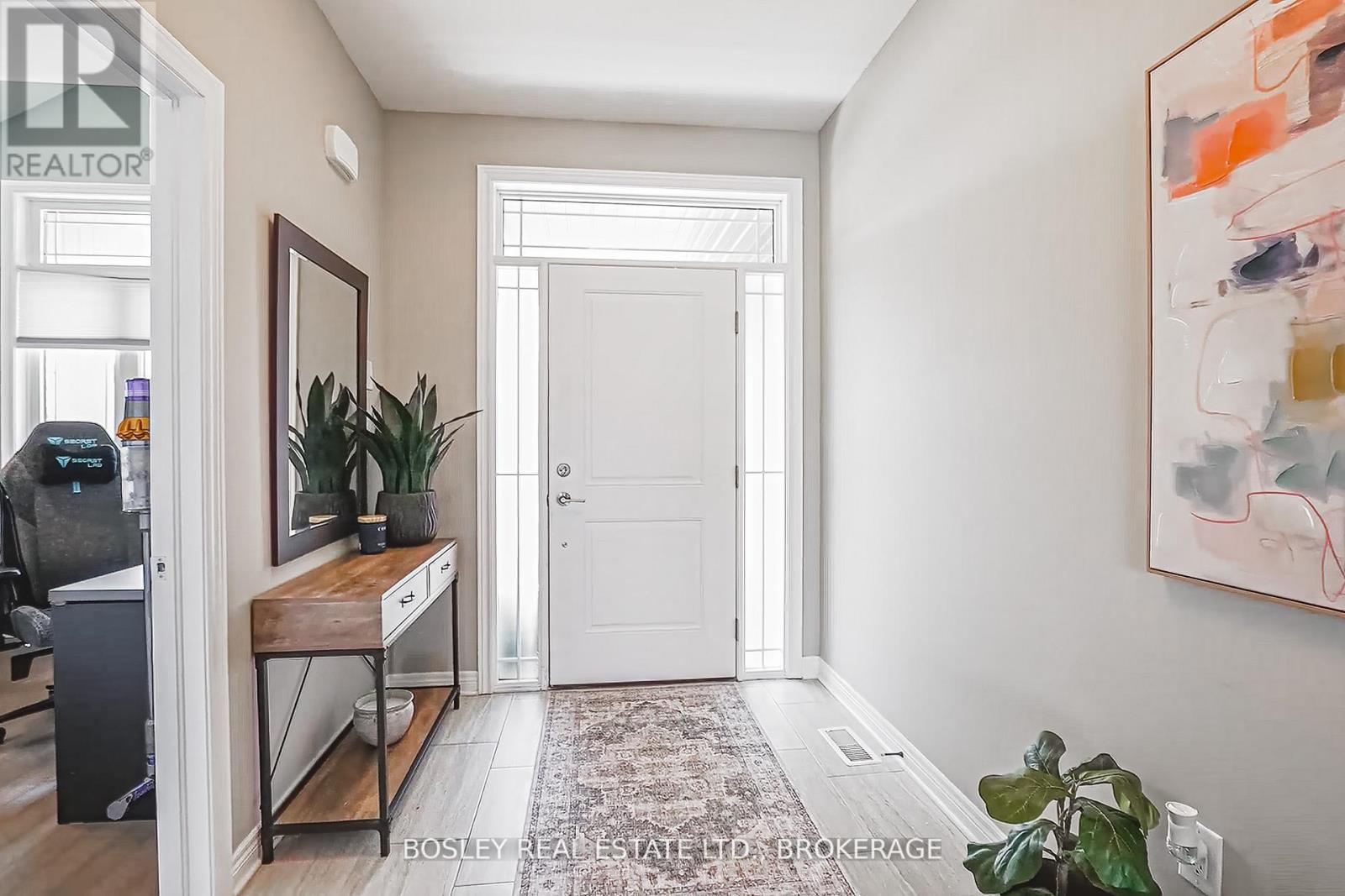 14 Cinnamon Street, Thorold (Rolling Meadows), Ontario  L2V 0H6 - Photo 4 - X12590426