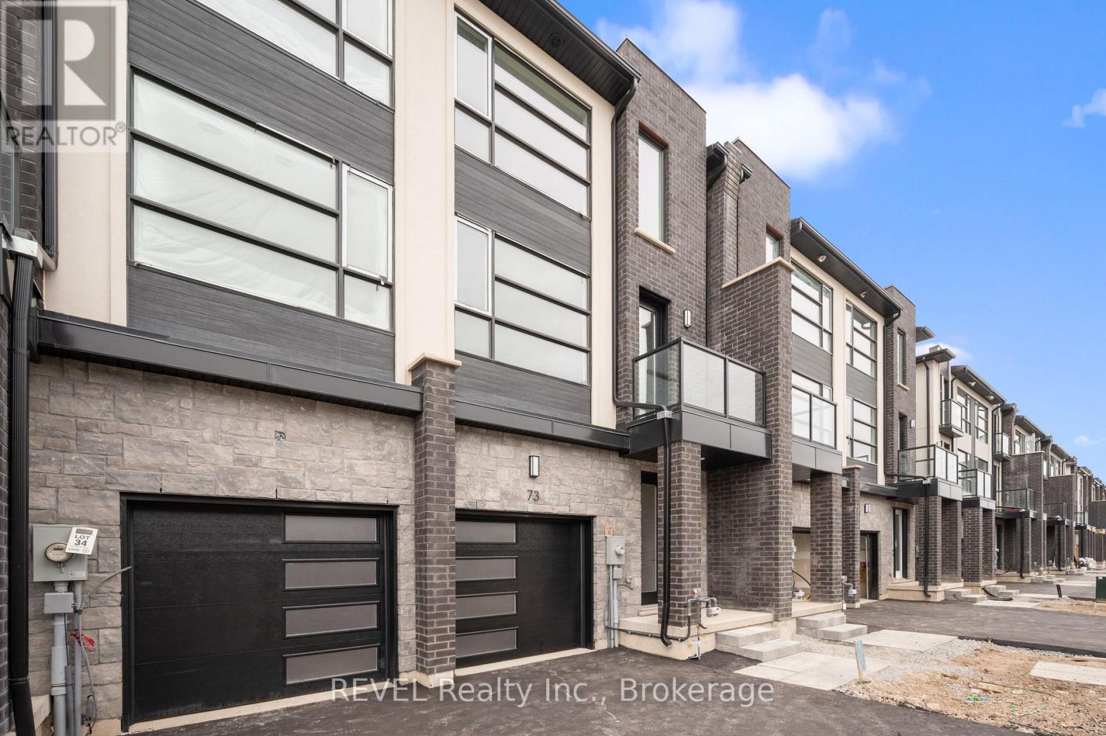 73 Warren Trail, Welland (Lincoln/crowland), Ontario  L3B 0N8 - Photo 2 - X12590472