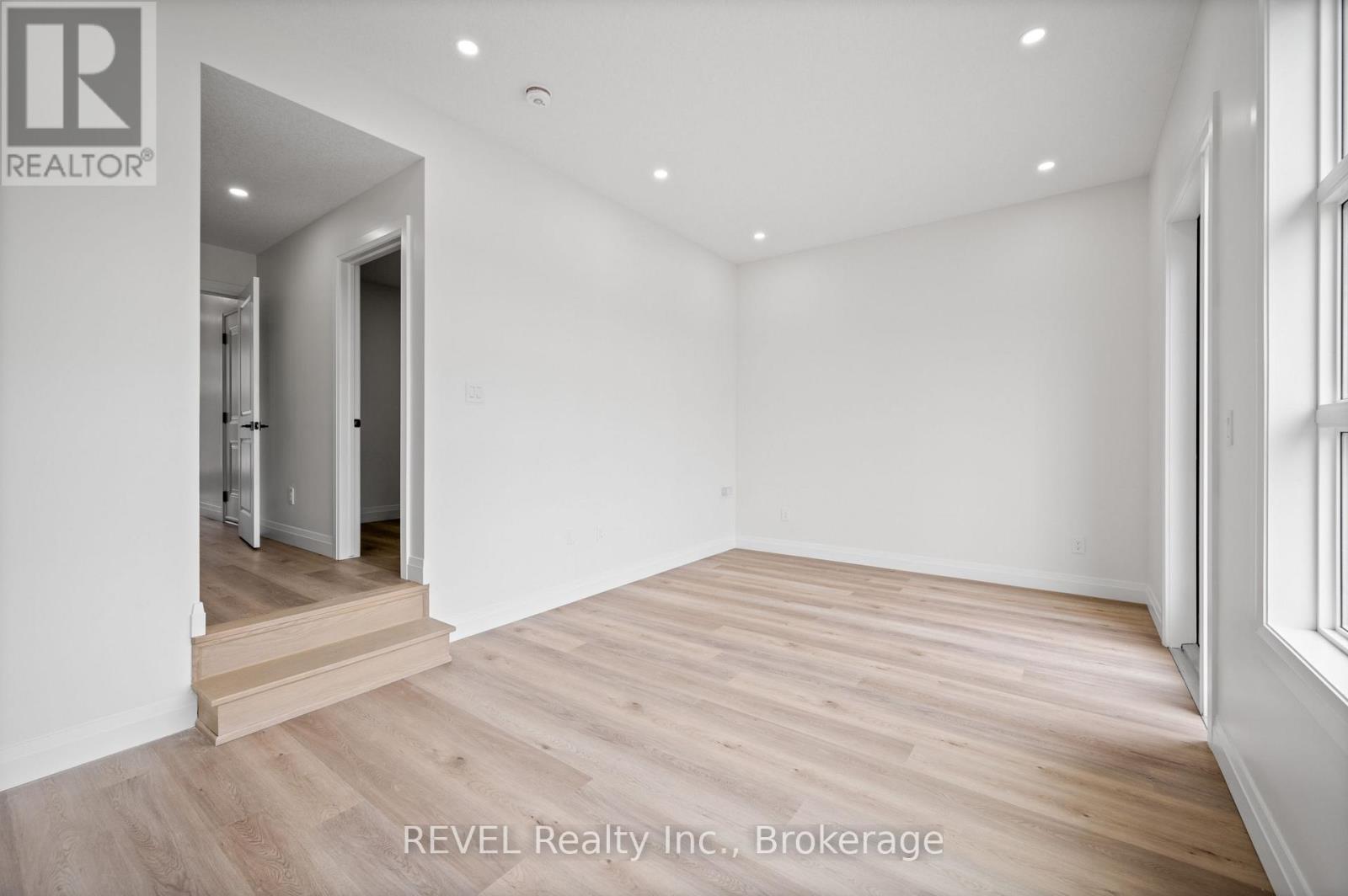 73 Warren Trail, Welland (Lincoln/crowland), Ontario  L3B 0N8 - Photo 20 - X12590472