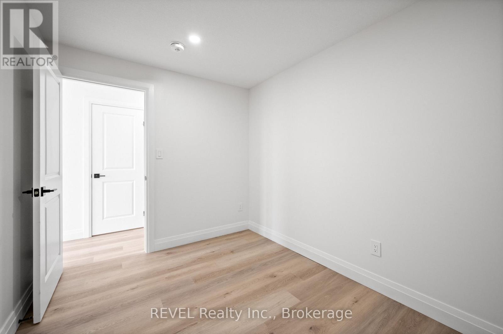 73 Warren Trail, Welland (Lincoln/crowland), Ontario  L3B 0N8 - Photo 23 - X12590472