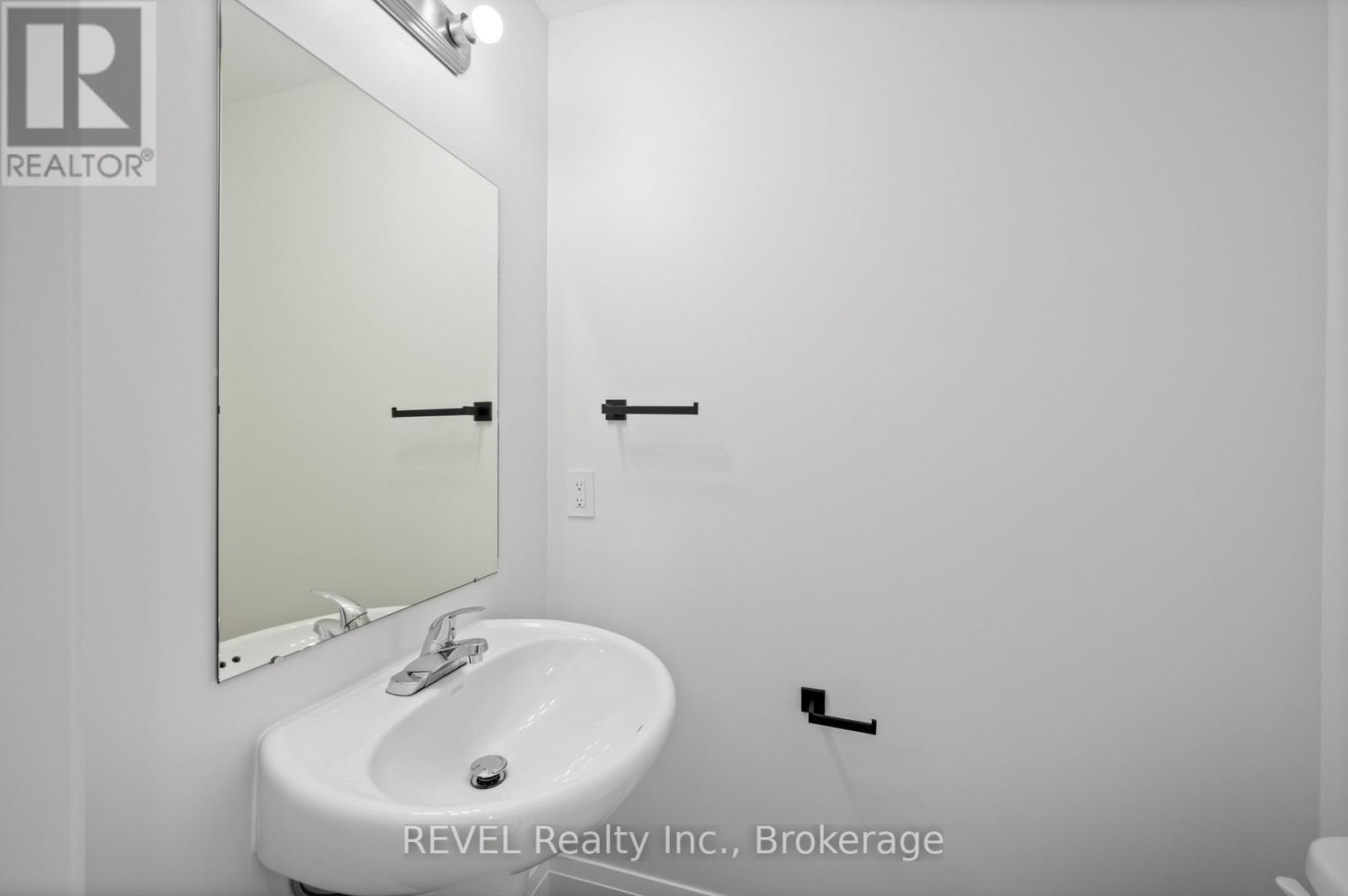 73 Warren Trail, Welland (Lincoln/crowland), Ontario  L3B 0N8 - Photo 25 - X12590472