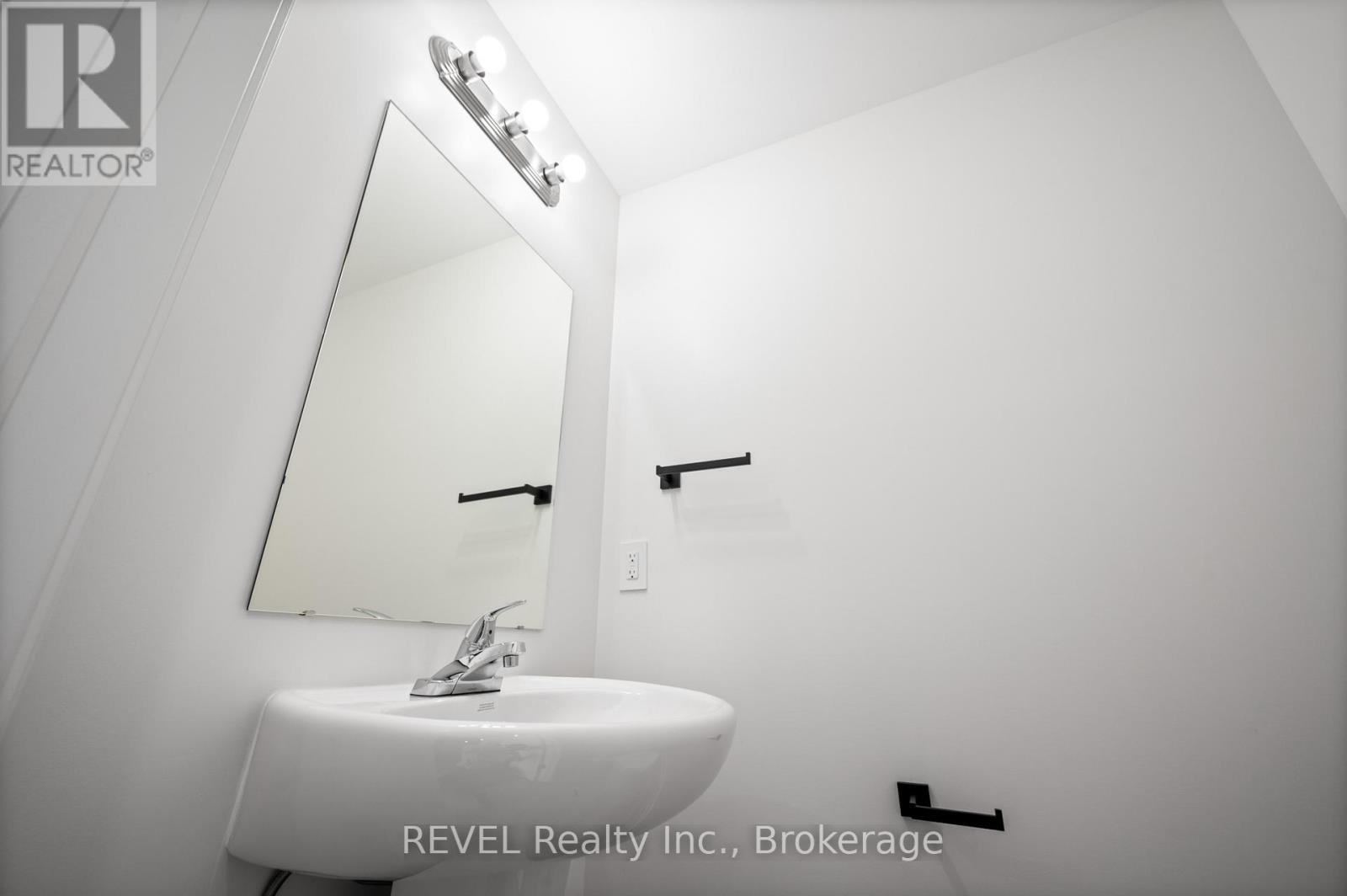 73 Warren Trail, Welland (Lincoln/crowland), Ontario  L3B 0N8 - Photo 26 - X12590472