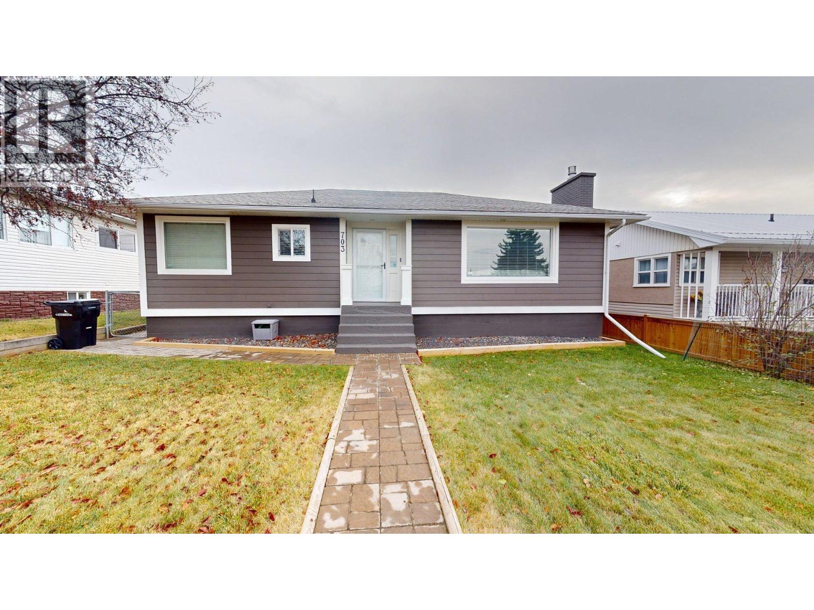 703 8th Street S, cranbrook, British Columbia