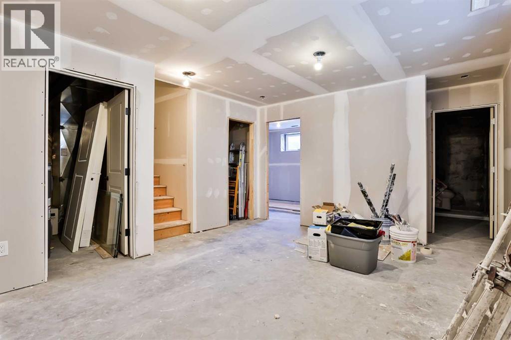 870 Greywolf Run N, Lethbridge, Alberta  T1H 7G6 - Photo 18 - A2273264