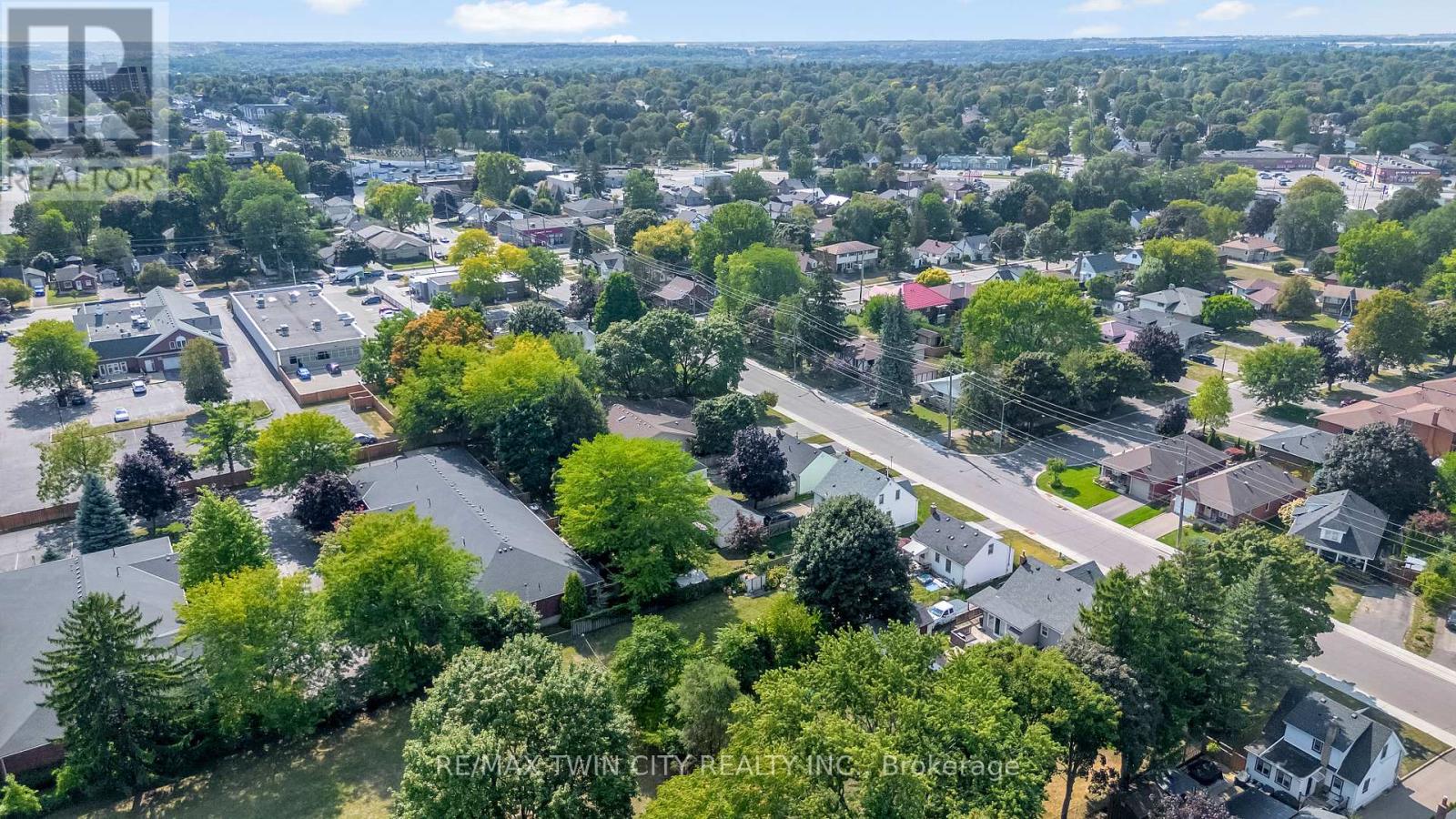 493 St Paul Avenue, Brantford, Ontario  N3R 4P4 - Photo 33 - X12590152