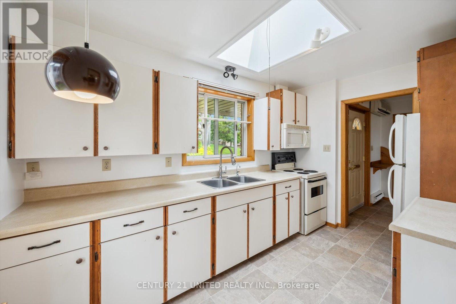 411 Highland Road, Peterborough, Ontario  K9H 5J6 - Photo 20 - X12590398