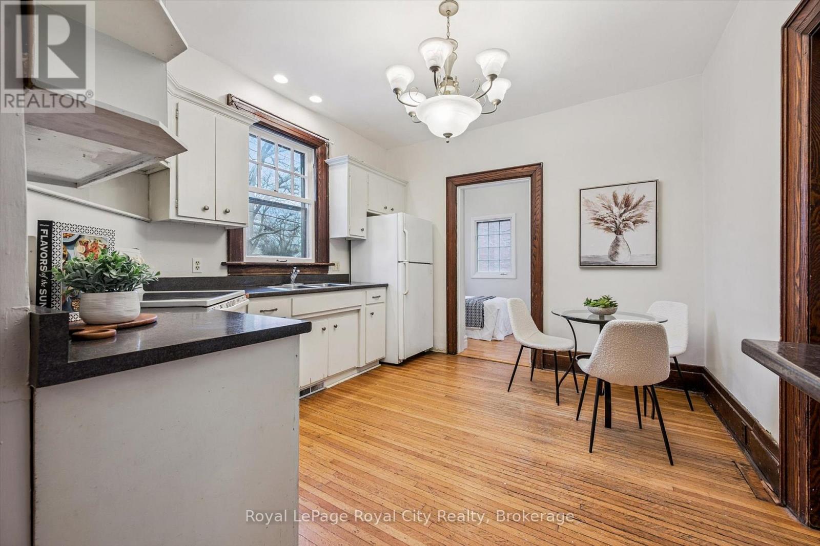 240 Paisley Street, Guelph, Ontario  N1H 2P7 - Photo 17 - X12590302