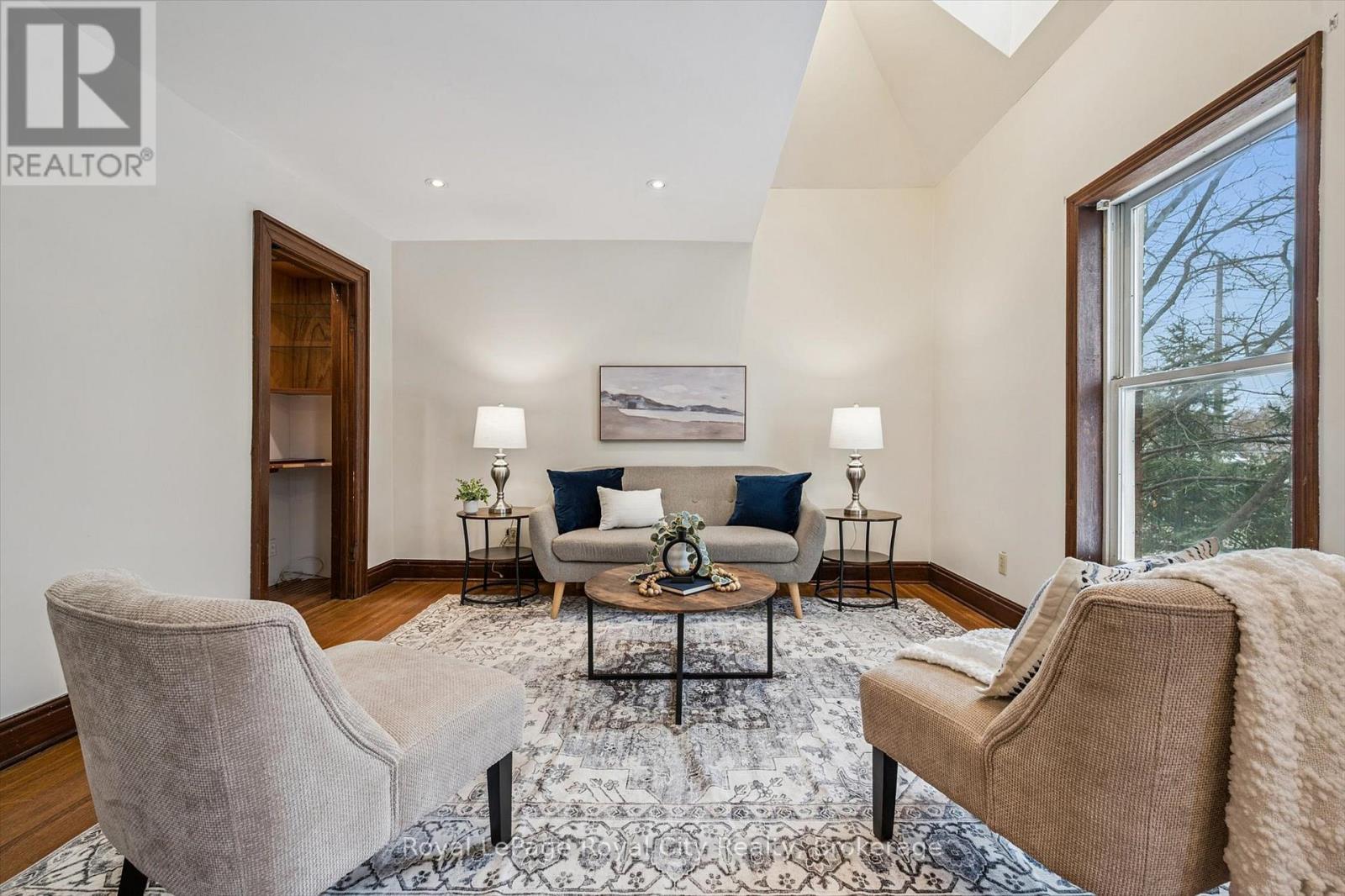 240 Paisley Street, Guelph, Ontario  N1H 2P7 - Photo 23 - X12590302