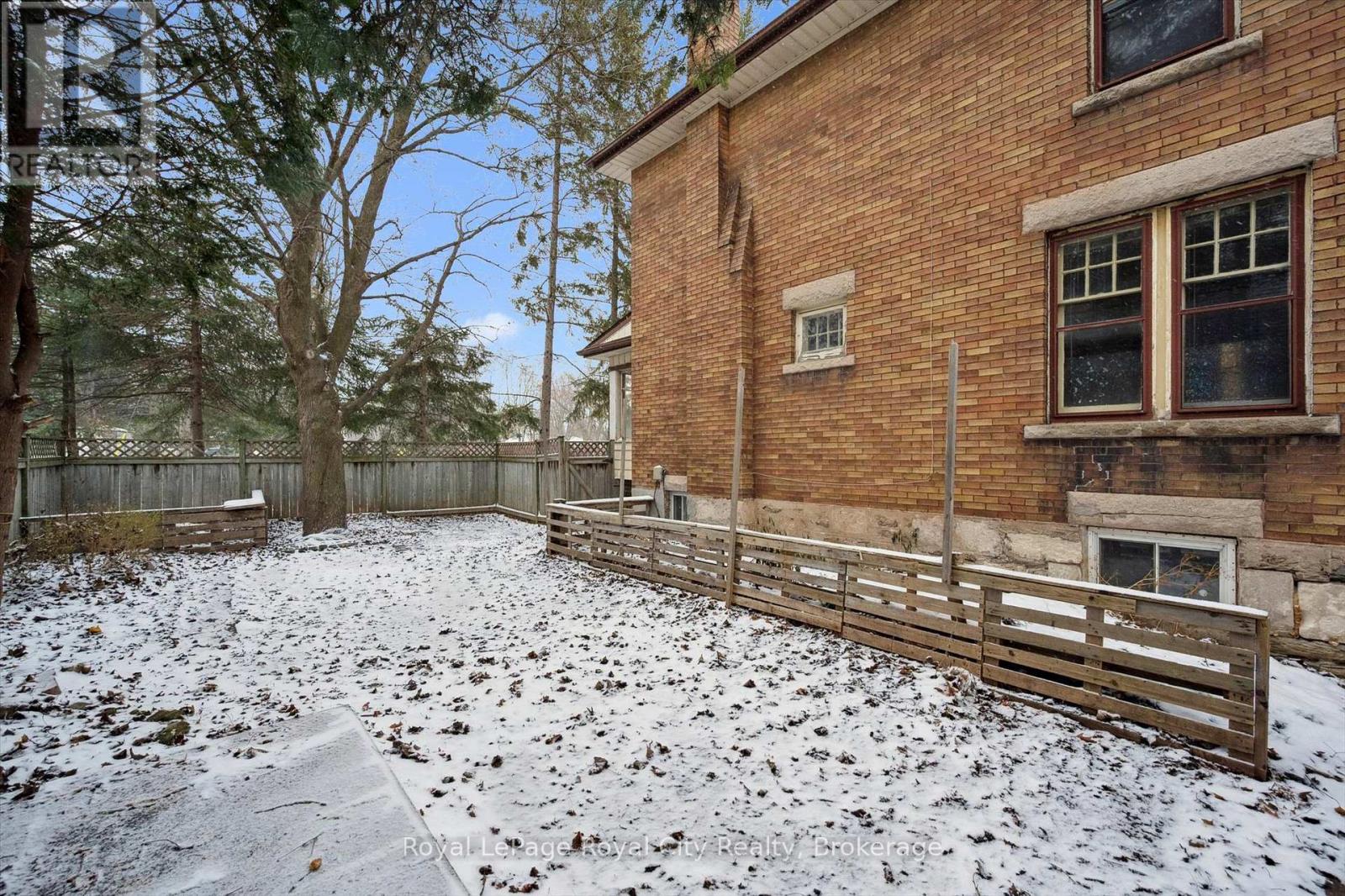 240 Paisley Street, Guelph, Ontario  N1H 2P7 - Photo 40 - X12590302