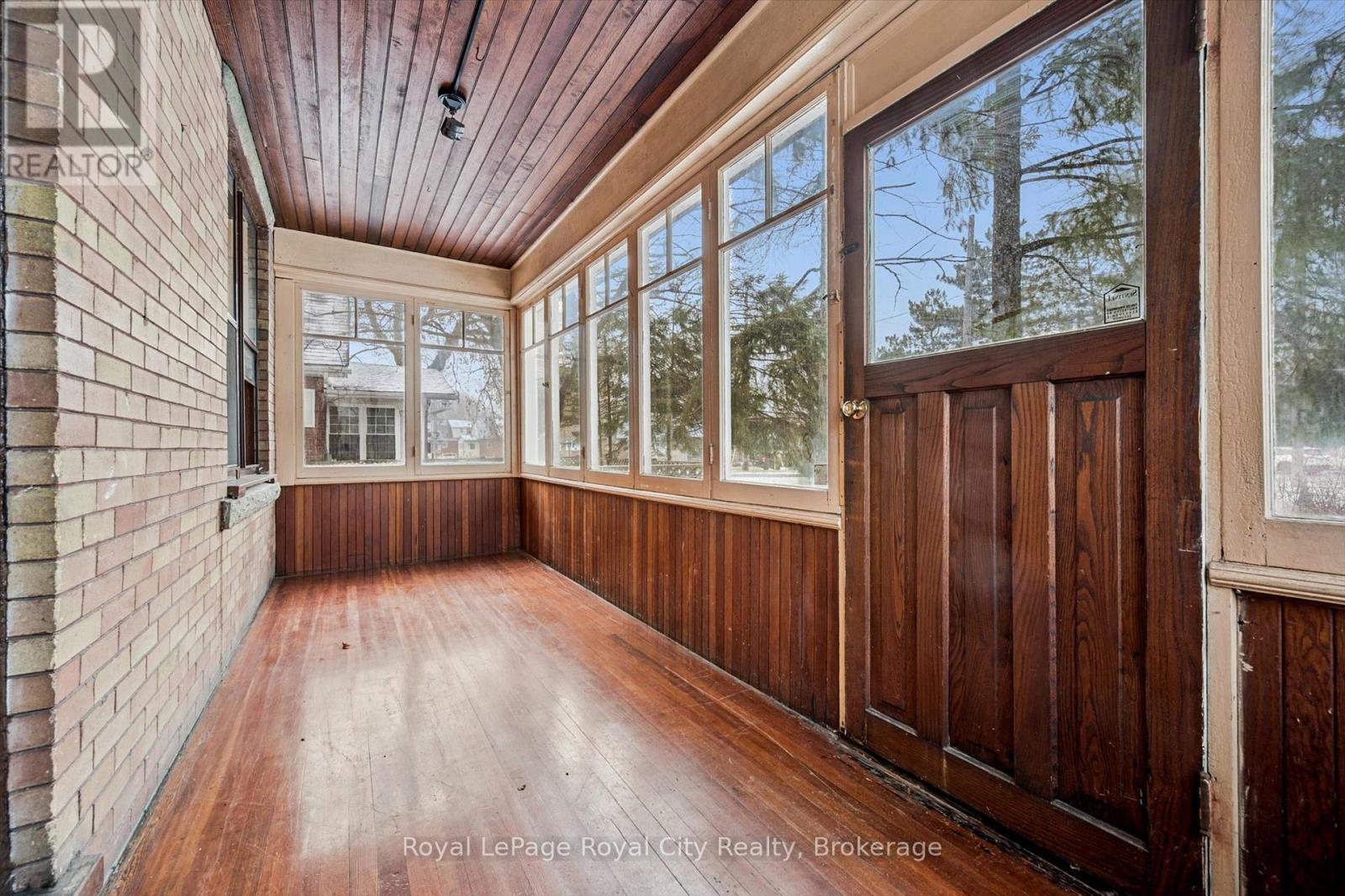 240 Paisley Street, Guelph, Ontario  N1H 2P7 - Photo 8 - X12590302