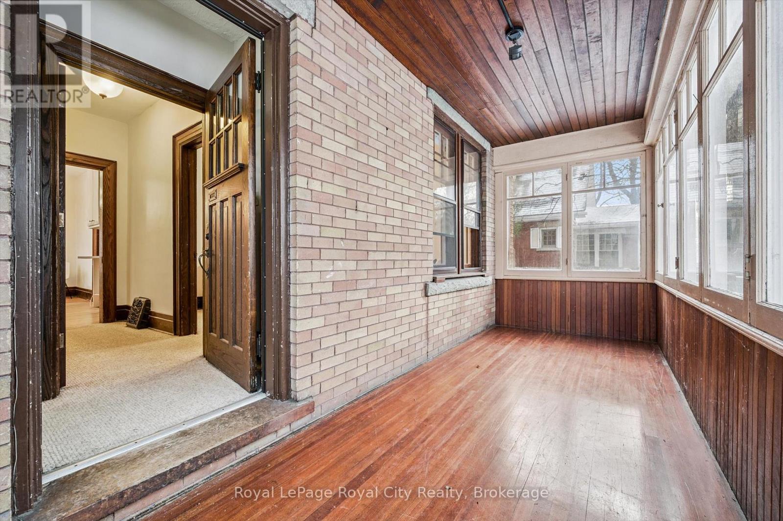 240 Paisley Street, Guelph, Ontario  N1H 2P7 - Photo 9 - X12590302