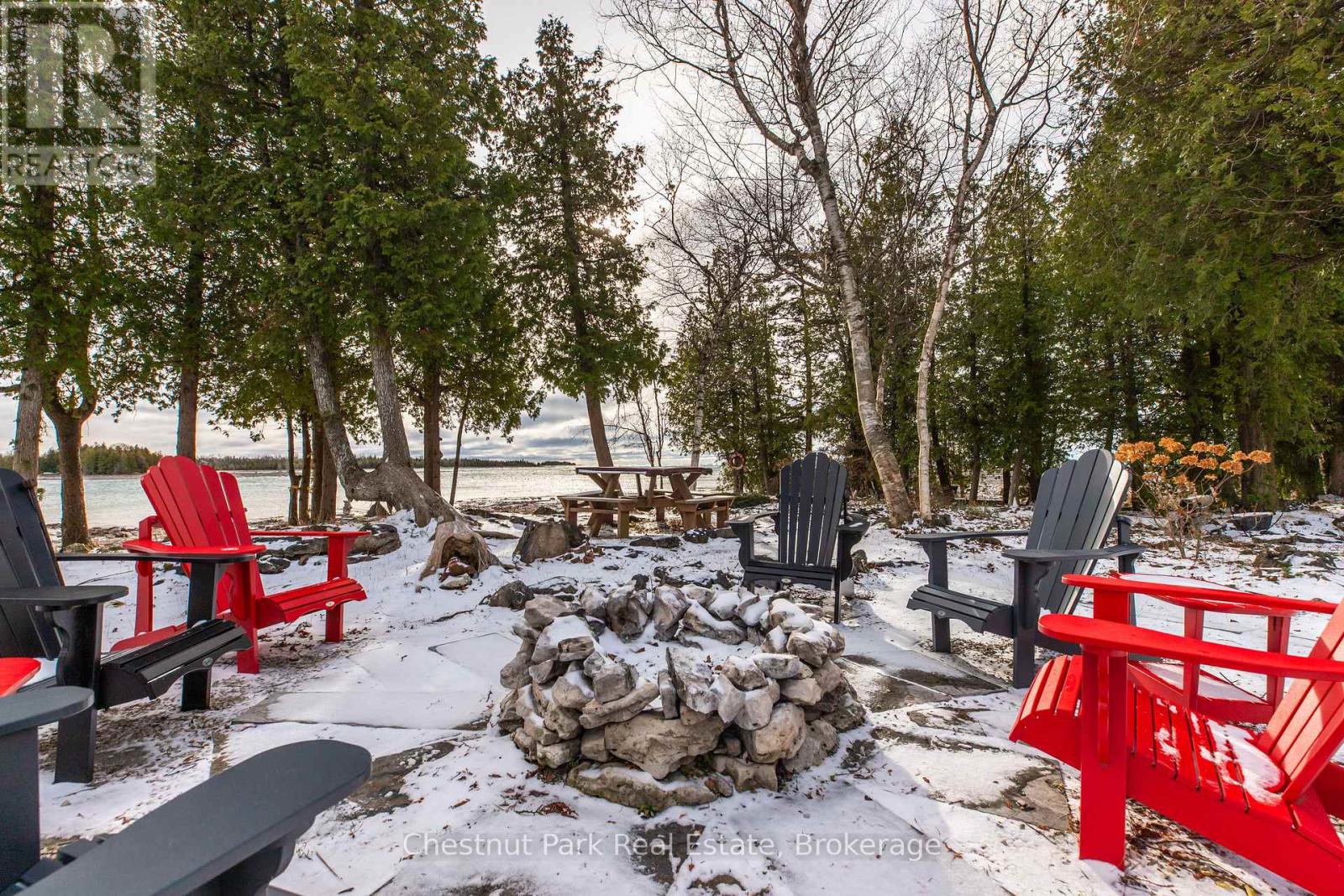 137 Pine Tree Harbour Road, Northern Bruce Peninsula, Ontario N0H 1Z0 - Photo 11 - X12590310