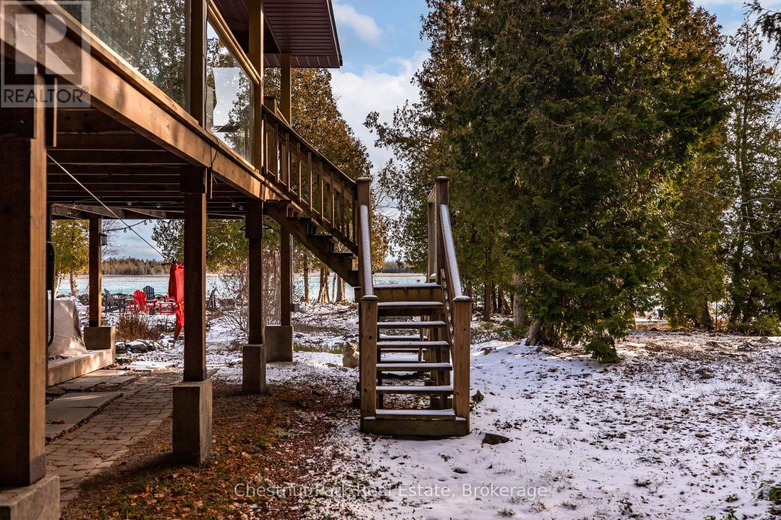 137 Pine Tree Harbour Road, Northern Bruce Peninsula, Ontario N0H 1Z0 - Photo 15 - X12590310