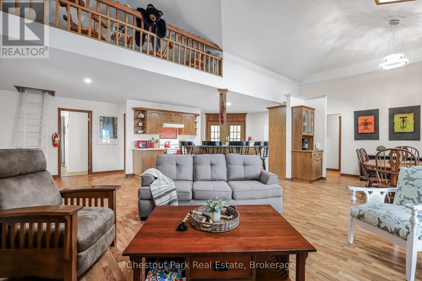 137 Pine Tree Harbour Road, Northern Bruce Peninsula, Ontario N0H 1Z0 - Photo 20 - X12590310