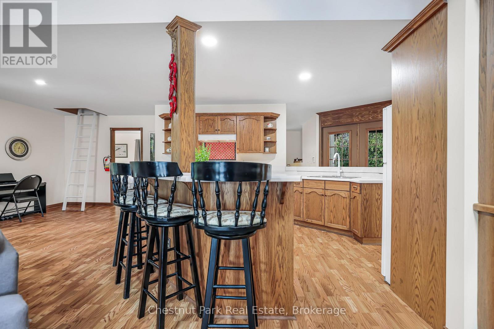 137 Pine Tree Harbour Road, Northern Bruce Peninsula, Ontario N0H 1Z0 - Photo 25 - X12590310