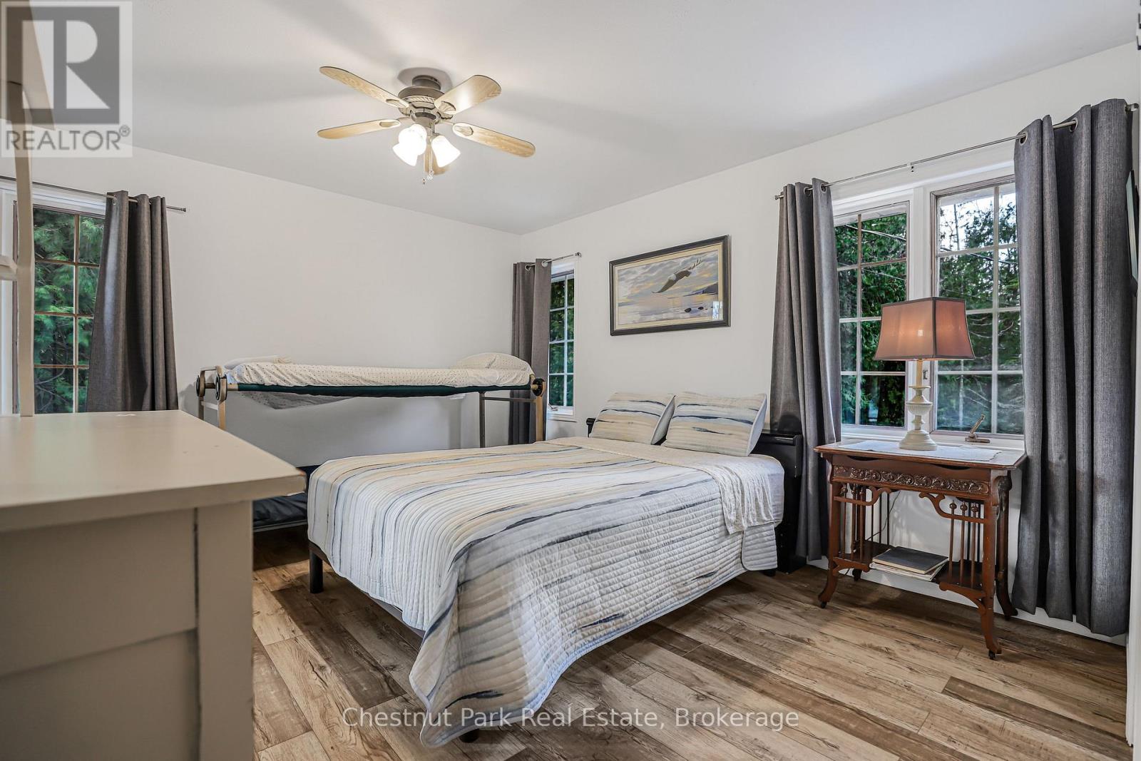 137 Pine Tree Harbour Road, Northern Bruce Peninsula, Ontario N0H 1Z0 - Photo 32 - X12590310