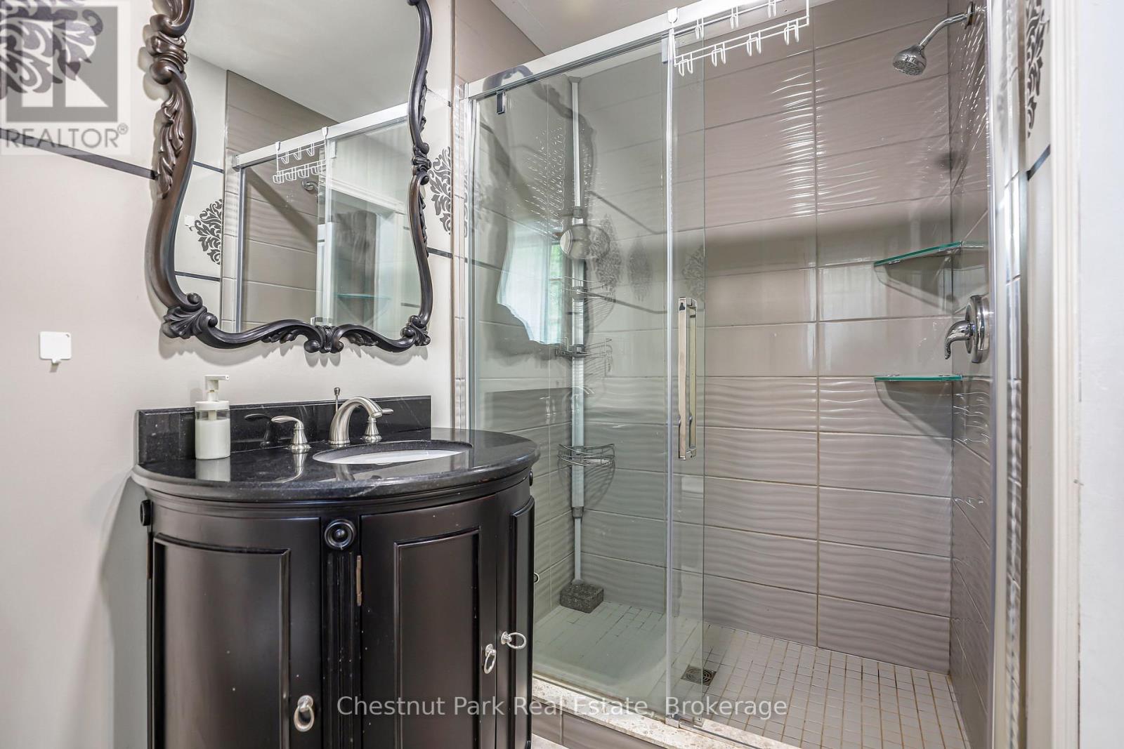 137 Pine Tree Harbour Road, Northern Bruce Peninsula, Ontario N0H 1Z0 - Photo 38 - X12590310