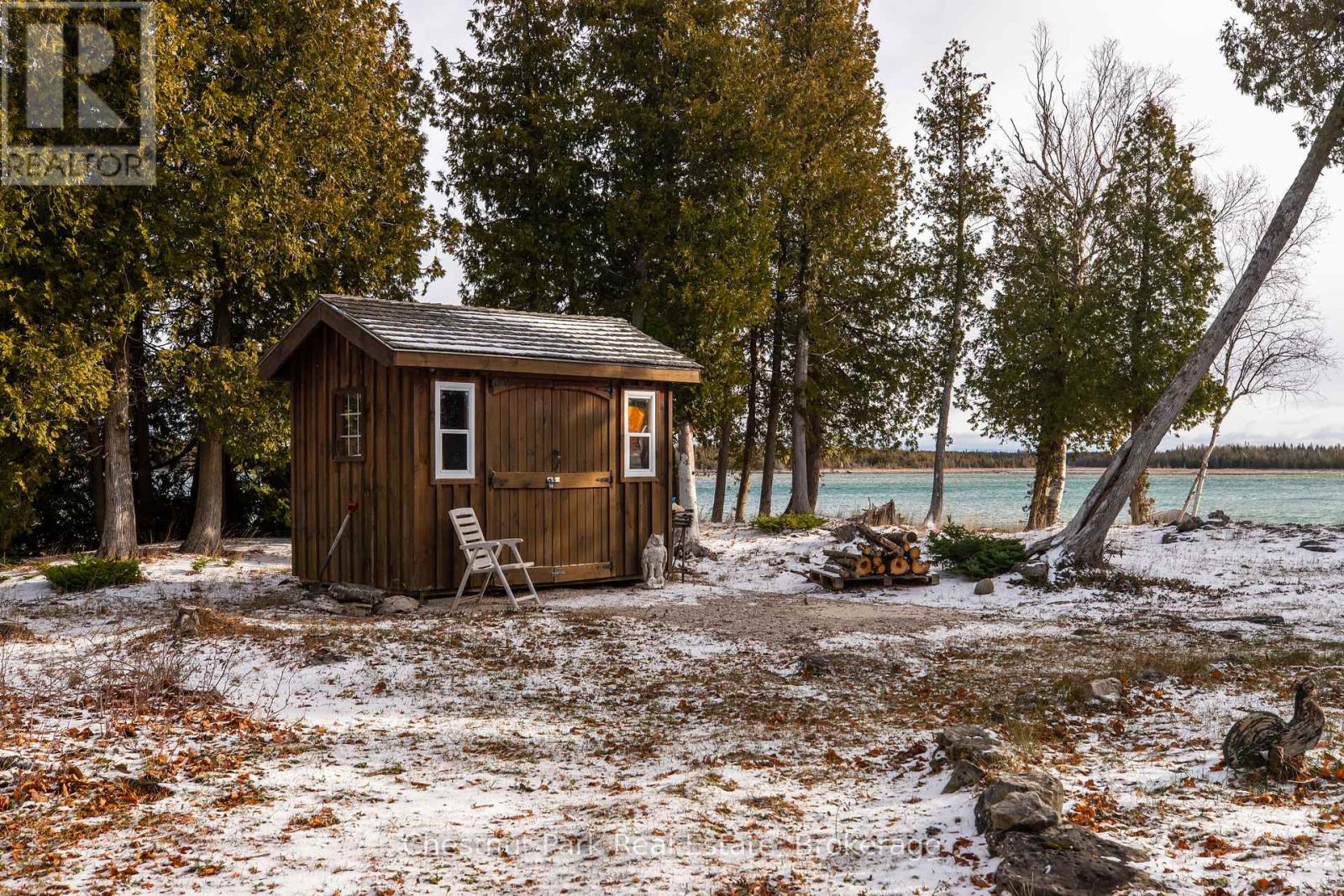 137 Pine Tree Harbour Road, Northern Bruce Peninsula, Ontario N0H 1Z0 - Photo 9 - X12590310