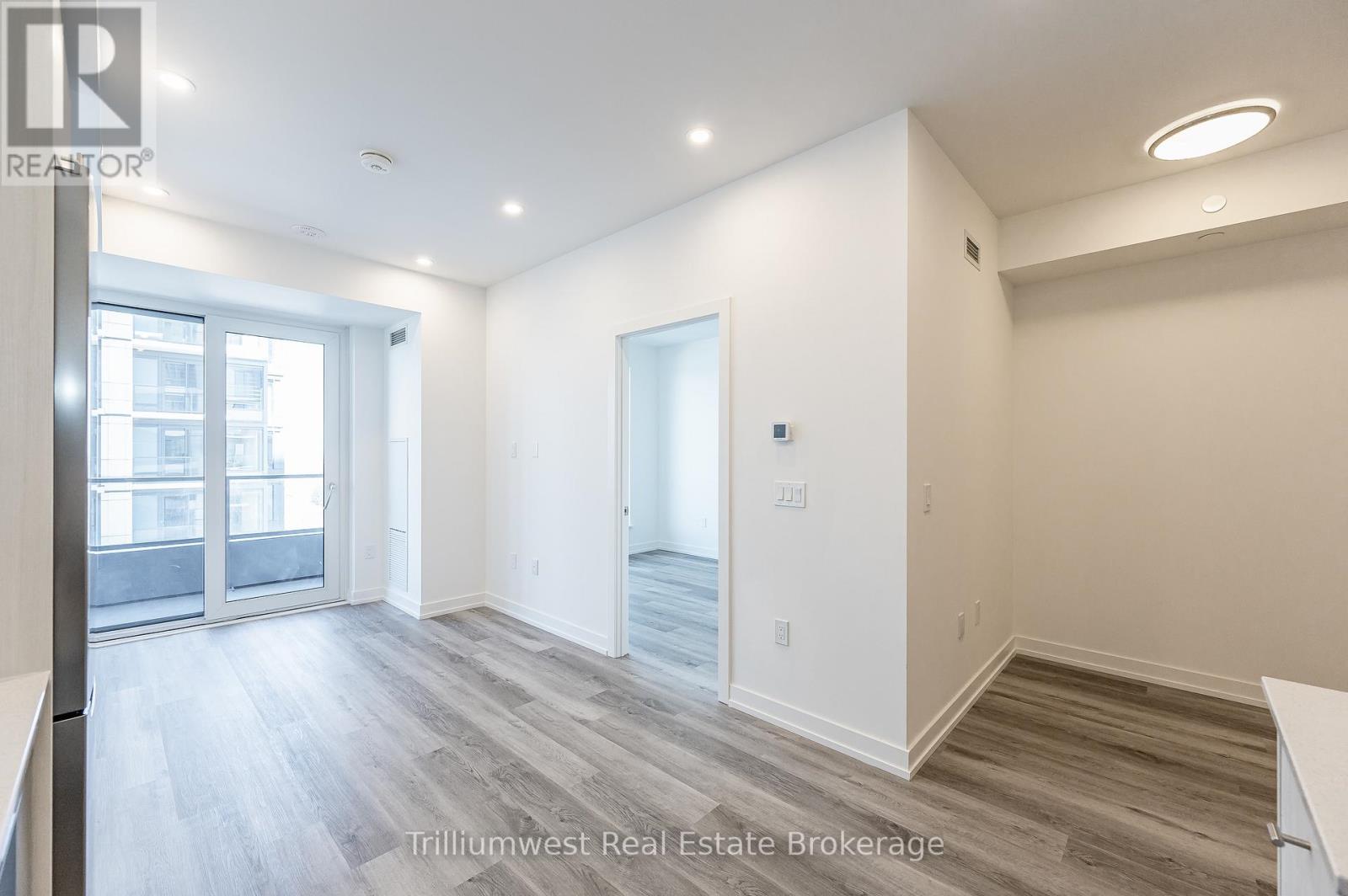 1601 - 15 Wellington Street S, Kitchener, Ontario  N2G 0E4 - Photo 19 - X12590344