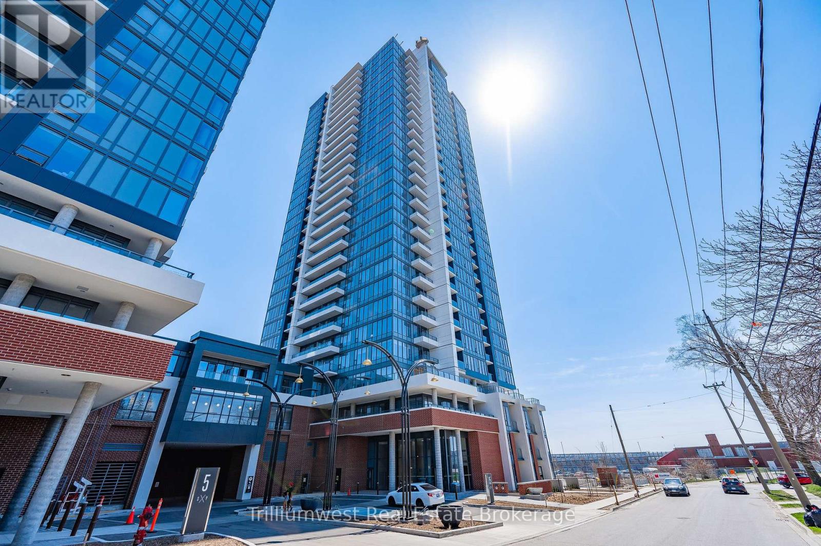 1601 - 15 Wellington Street S, Kitchener, Ontario  N2G 0E4 - Photo 4 - X12590344