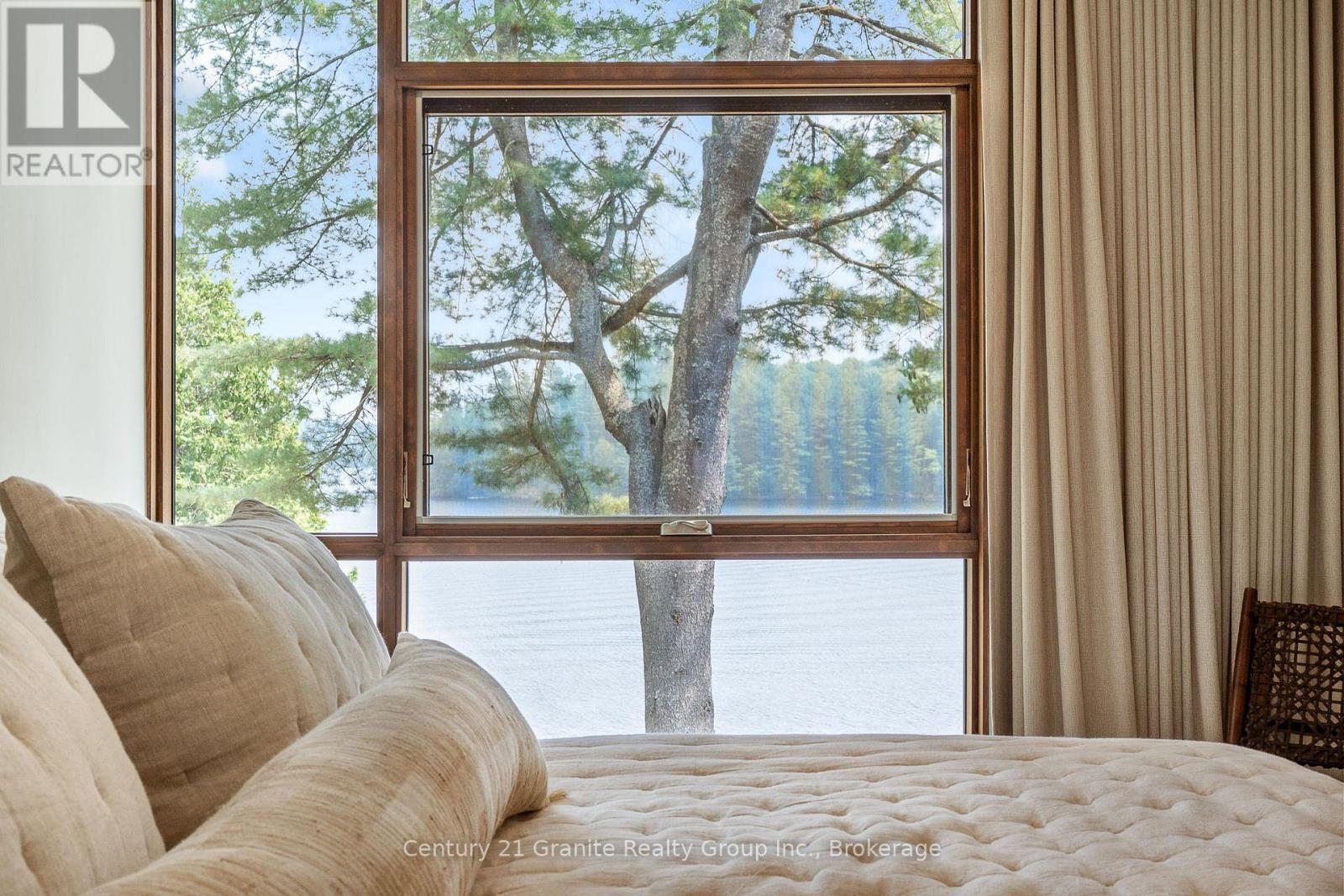 1085 Grace Road, Minden Hills, Ontario  K0M 2K0 - Photo 23 - X12590416