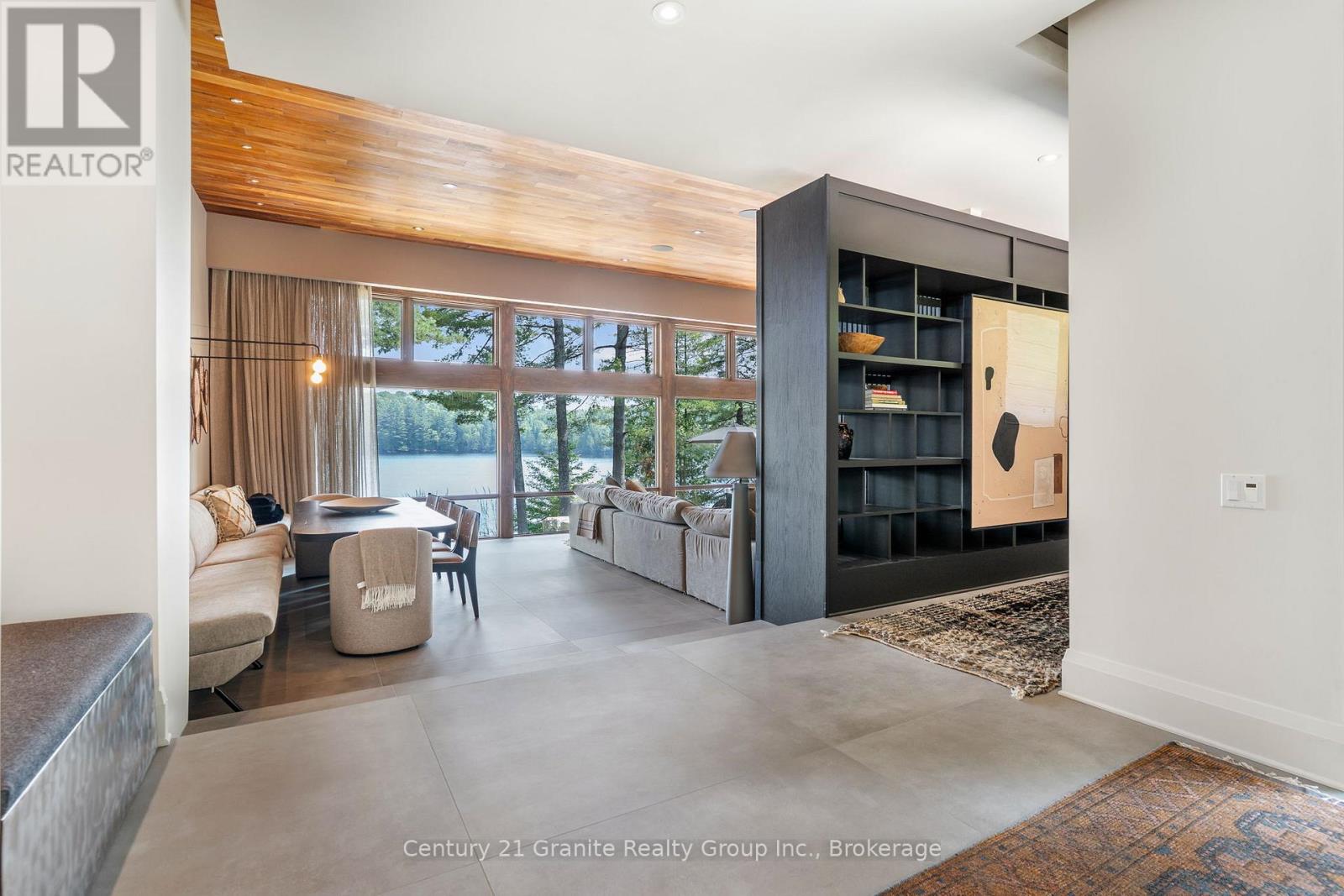 1085 Grace Road, Minden Hills, Ontario  K0M 2K0 - Photo 6 - X12590416