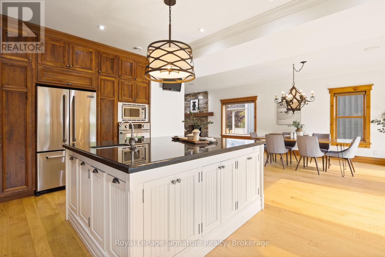 161 Snowbridge Way, Blue Mountains, Ontario  L9Y 0V1 - Photo 17 - X12590446