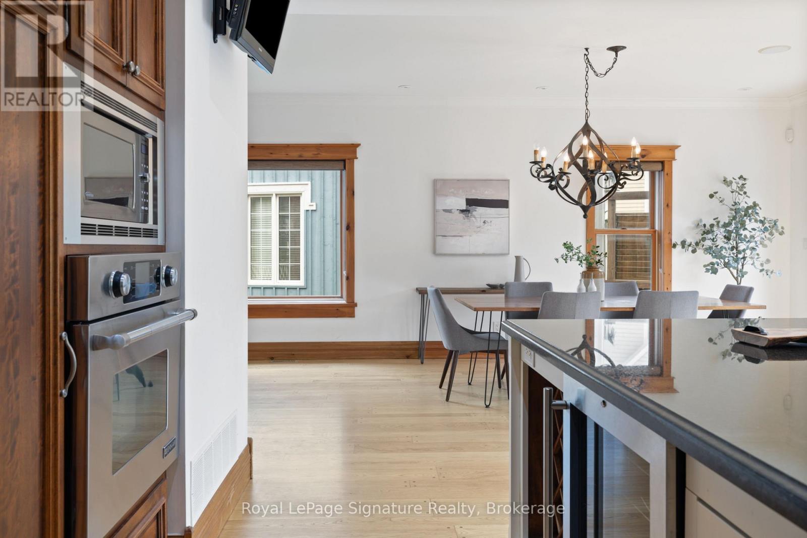 161 Snowbridge Way, Blue Mountains, Ontario  L9Y 0V1 - Photo 20 - X12590446