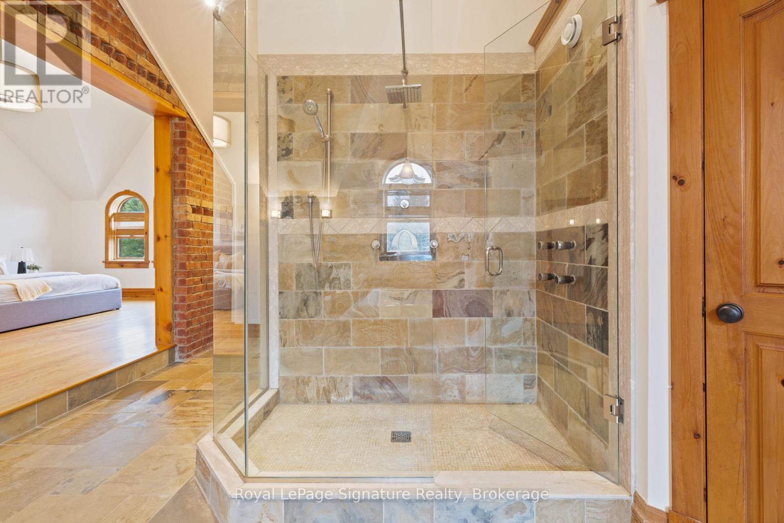 161 Snowbridge Way, Blue Mountains, Ontario  L9Y 0V1 - Photo 29 - X12590446