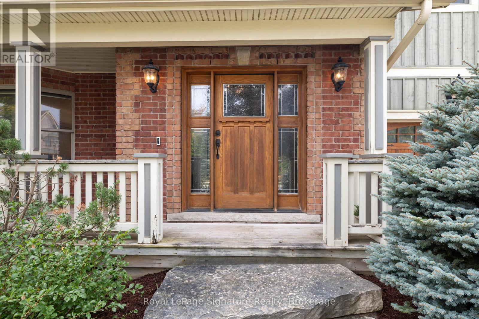 161 Snowbridge Way, Blue Mountains, Ontario  L9Y 0V1 - Photo 3 - X12590446