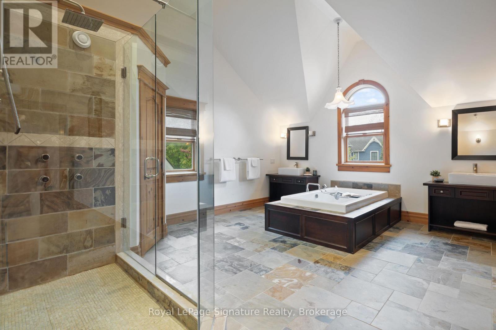 161 Snowbridge Way, Blue Mountains, Ontario  L9Y 0V1 - Photo 30 - X12590446