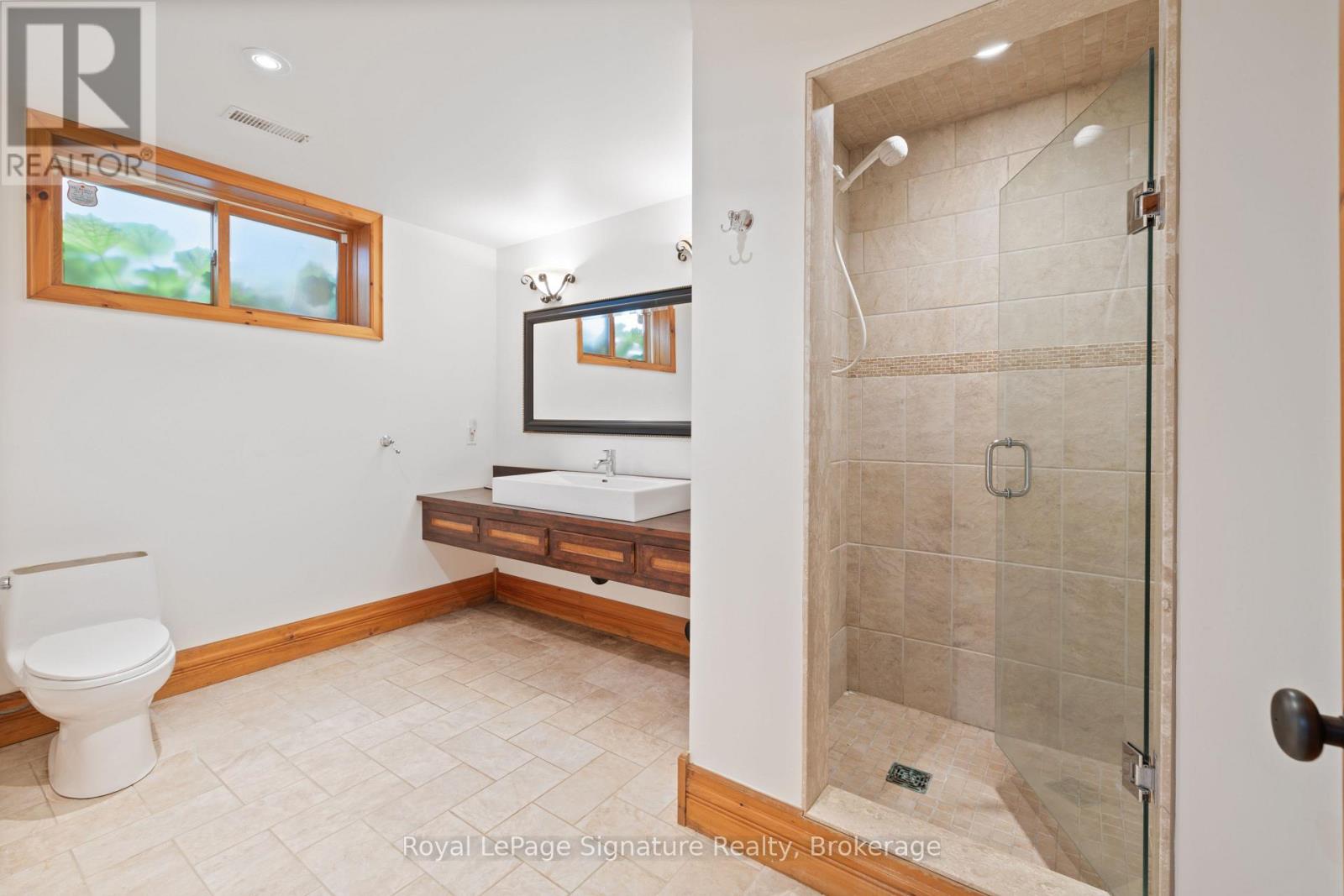 161 Snowbridge Way, Blue Mountains, Ontario  L9Y 0V1 - Photo 42 - X12590446