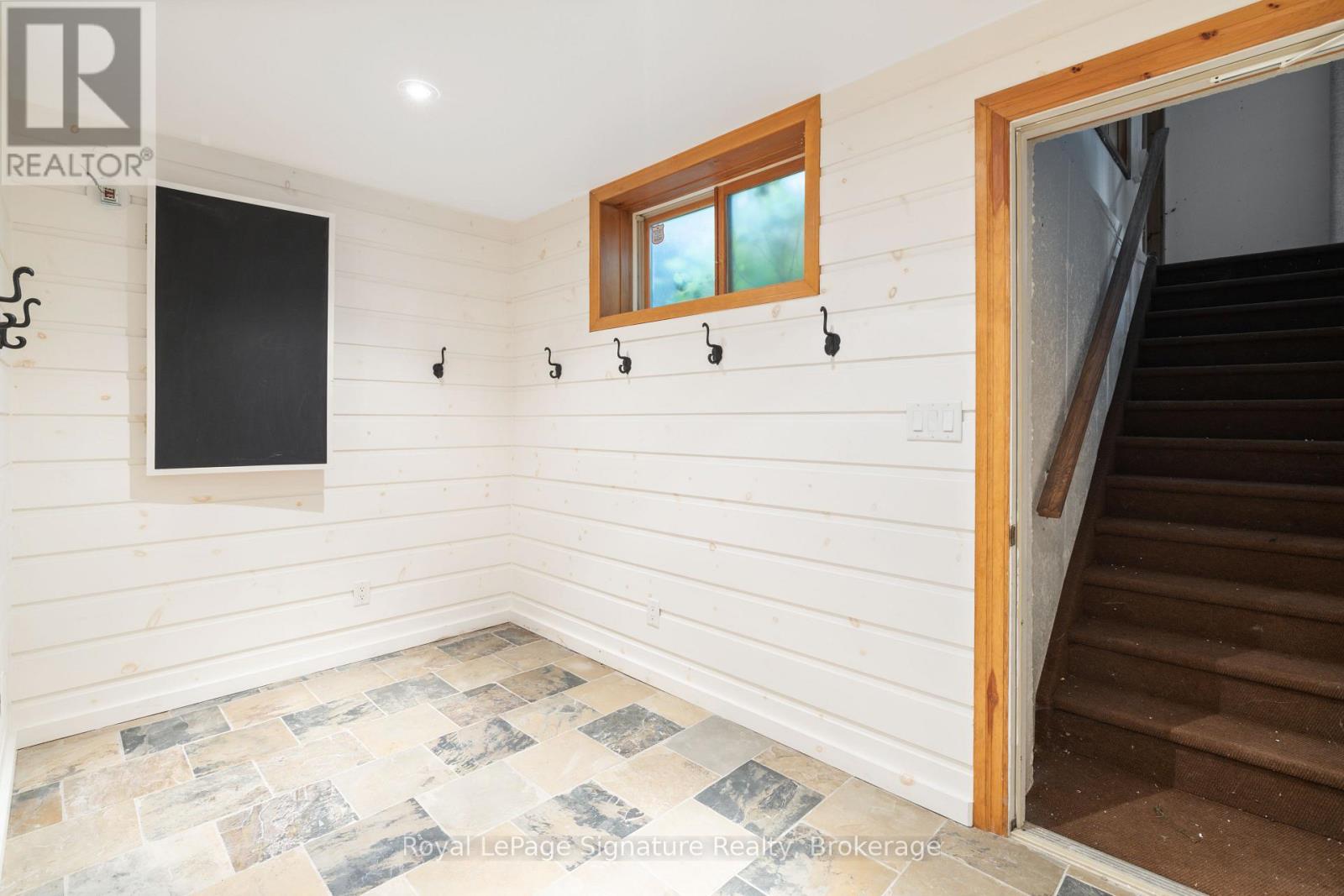 161 Snowbridge Way, Blue Mountains, Ontario  L9Y 0V1 - Photo 45 - X12590446