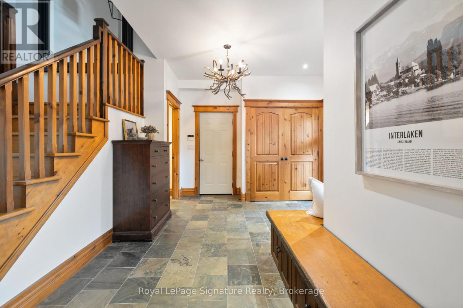 161 Snowbridge Way, Blue Mountains, Ontario  L9Y 0V1 - Photo 6 - X12590446