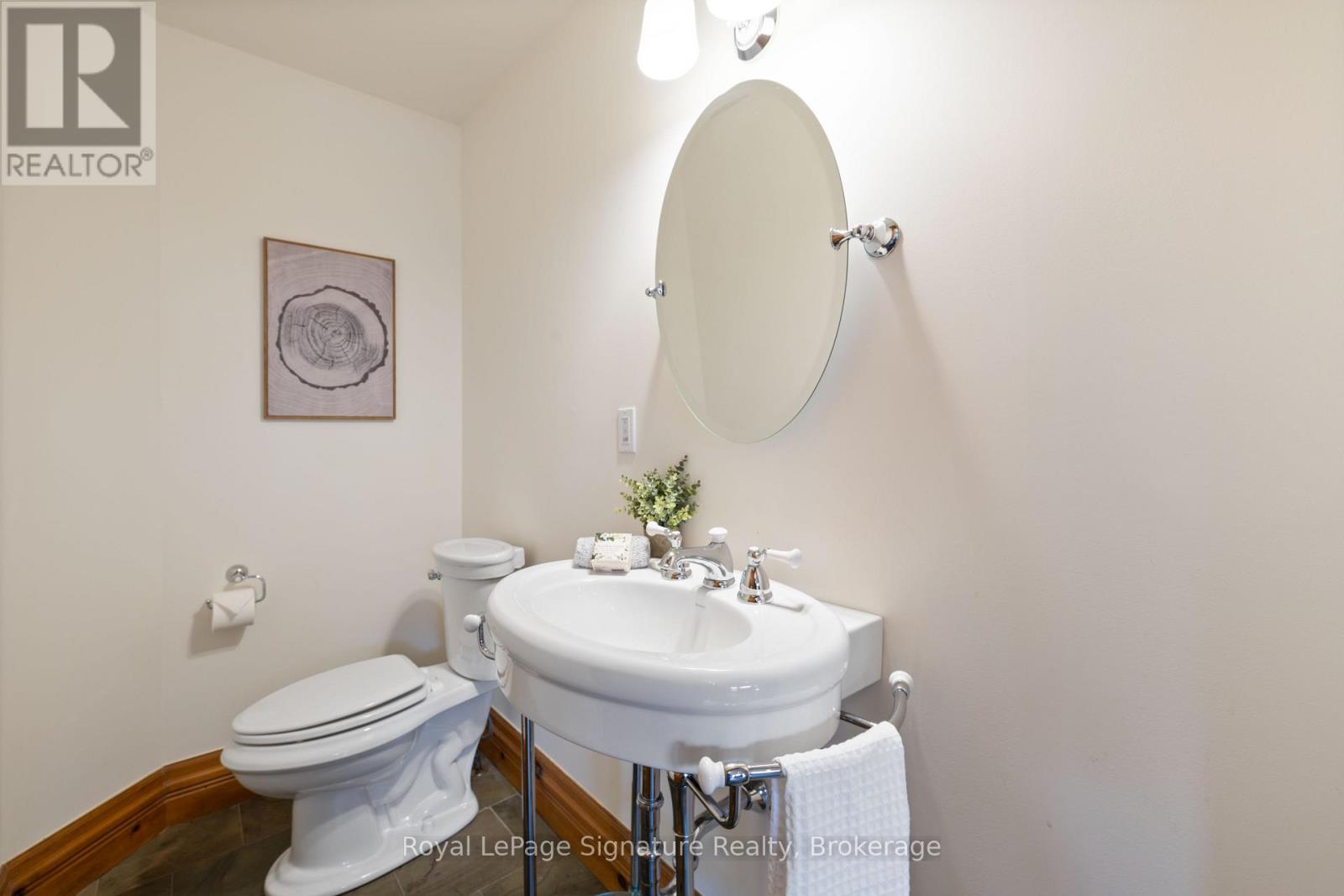 161 Snowbridge Way, Blue Mountains, Ontario  L9Y 0V1 - Photo 7 - X12590446