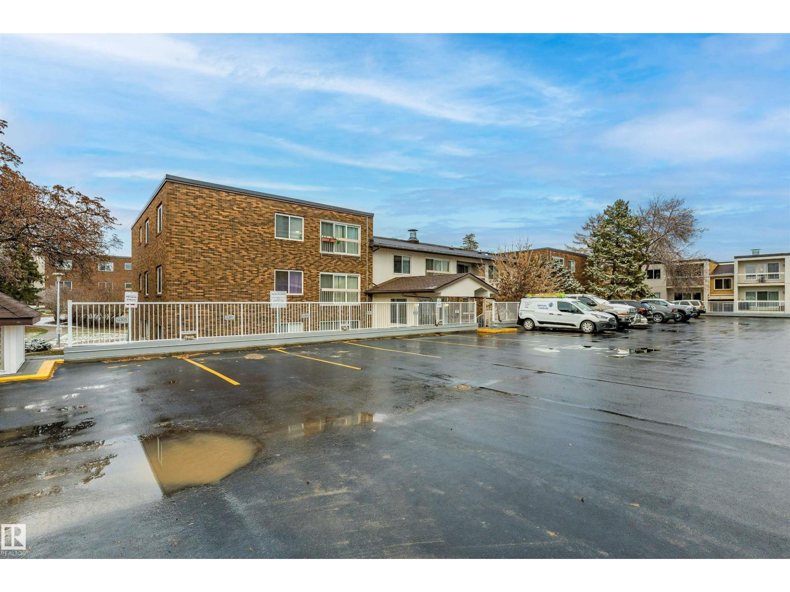 #202 11450 40 Av Nw, Edmonton, Alberta  T6J 0R5 - Photo 2 - E4467138